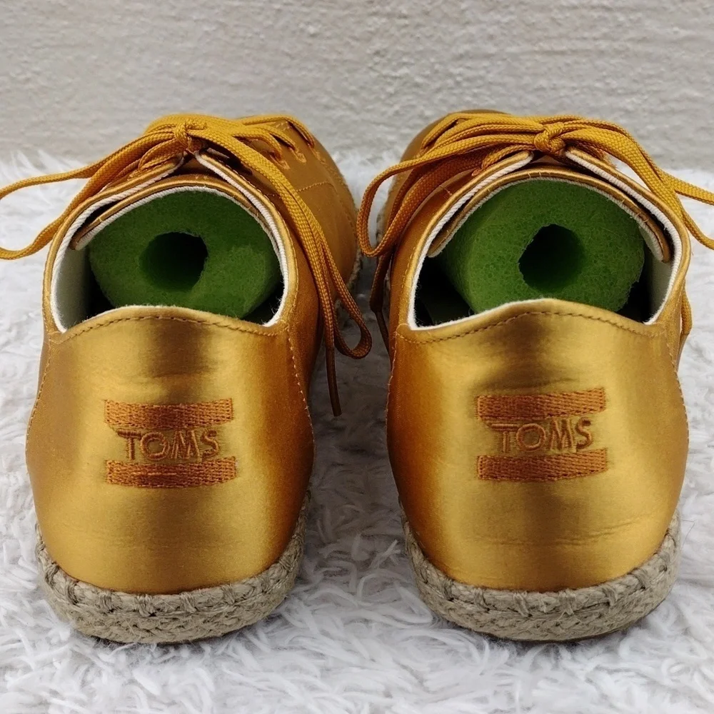TOMS Yellow Gold Satin Upper Round Toe Lace Up Low Top Espradrille Sneaker Shoe